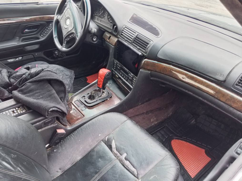 سلام عليكم اخوان كاسح موديل 94مكينه 44اصل 40رقم بغداد سنويه ساقطه من 22مكينه ادامه كاملة نقصها ارفيو فقد طوافات جدد مال كصه بدون ضربه صدها إمامي تعبان تخم تاير جديد ضفيره جديده كهربائيات كلها شغاله تبريد نقص غاز فقط غير الغاز اني اتحملها منضومة زنون جديد سياره يرادلها شويه ترتيبات بيع أو مراوس شعندك نزل سعر 55مكاني أبو غريب قرب مطار بغداد ***********
