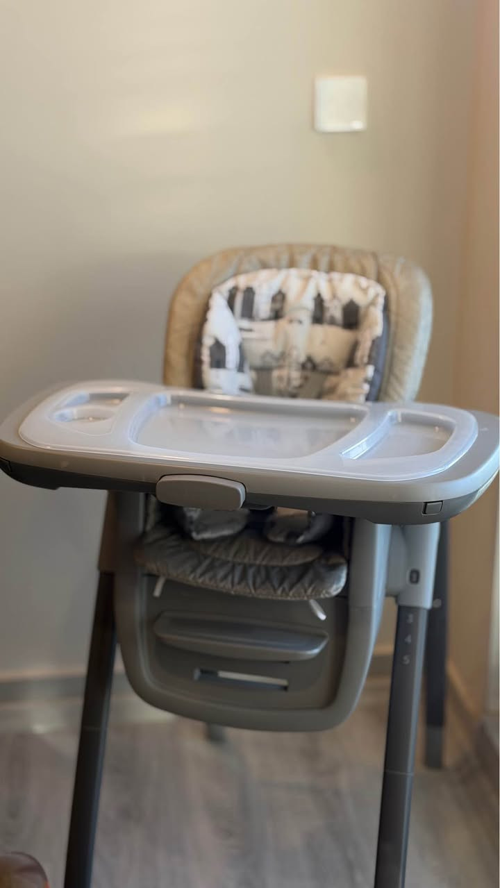 🌟 Baby High Chair for Sale 🌟

Baby high chair in good condition, clean, and well-maintained. Comfortable and safe for feeding time. Perfect for babies and toddlers.

📍 Available for pickup
💰 Reasonable price
📩 Message me for more details or photos.

Serious buyers only, please. 😊
90$ أربيل, العراق


**إذا كنت صاحب هذا الإعلان وتريد حذفه لأي سبب، رجاءا أرسل رسالة إلى الدعم الفني**