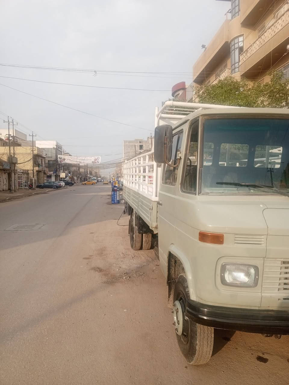 سلام عليكم مارسدس اخرس للبيع  ورشه بلادي اكسن ابو دب مكينه جديده حداديه جديده دوشمه جديده كهربائيات       كله شغاله تخم تاير سياره مناقصه اي شي كبل للشارع رقم انكليزي تحويل ثاني يوم بسمك السعر تسع مليون للاتصال ***********
