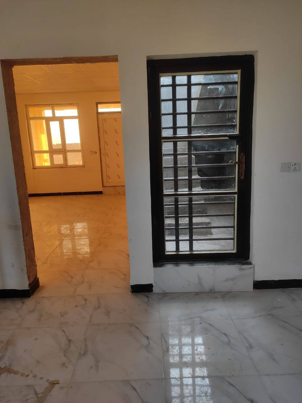 🏡 بيت للبيع – منطقة التصنيع
📍 رقم العقار: 4807
📏 المساحة: 120 م² (6×20)
🚗 شارع: 15 متر
✨ المواصفات:
شغل درجة أولى
صالة داخلية + استقبال
3 غرف نوم
3 مجاميع صحية
📞 للتواصل: ***********
