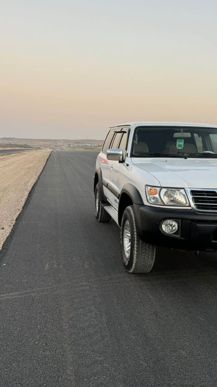 سلاو هاوریان ئەم سەیارەیەم هەیە بۆ فرۆشتن پاترۆڵ ٢٠٠٢ ناو سپی ١پارچەی بۆیاخە  تەنها دەرگای سەکنی پیشەوە بۆیاخە بی ناو گرتن سەیارەکە نەتەقیوی نە درز هیجی نیە هەموو گیانی بەشەرتە ناوی نیە لە لیستا تا ٢٩تازەیە سەنەوی رەقەم تازەیە 
غاز و بەنزینە هەکەل و ژێری زۆر پاک و جوان ماوەتەوە دەعمی نیە سەیارەکە لە سلیمانیە هەر کەس ویستی باتەلەفون بکات یان بیتە چات 
گەر ناتەویت تەلەفون مەکە سەری خۆم و تۆش مەیەشێنە لەگەل ریزما 
***********
ماسەفاتەکانی
چوار جام کارەبایە
فلچەی داوەی هەیە
٣ریز کوشنە
چەکمەچەی هەیە هی بەنی کوشنی پیشەوە
ئاوینە کارەبایە
تەبریت مەرکەزیە 
قفل مەرکەزیە
کوشنی پیشەوەی تاکە السليمانية, العراق
