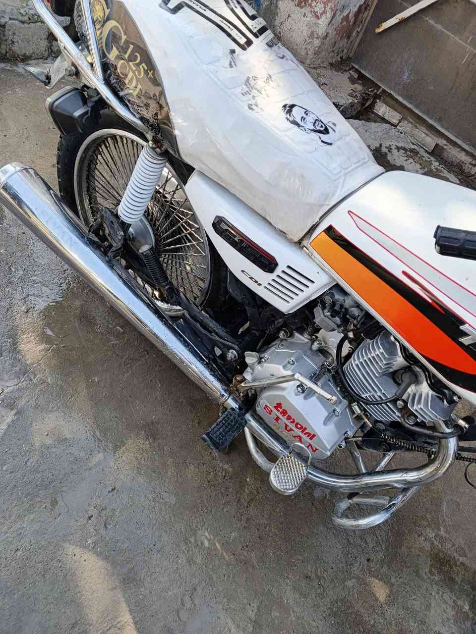 ماطور للببع جاهل واير منيه كلها شغاله وبي ومعا صندوك مال دلفري مامتواجد فيس بس ع رقم متواجد ***********
