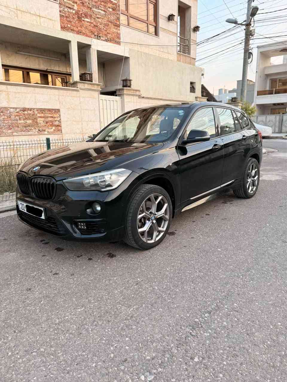 BMW 2019 X1 AL-Uroush Sdrive 20i black edition
بيئيم x1 ٢٠١٩ شركة العروش فول فول مواسەفات رەقەم و ژینگە و هەزە و سەنەوی هەمووی نوێیە گێر و مەکینە و کارەبایاتی هەمووی بەشەرت چوار تایەی نوی لەسەرە (125km) ڕۆیشتوە سەیارەکە بەناوی خۆمە و هیچێ نیە تەنها یەک دەرگای لەبەر شوخت پەمپ کراوە
رقم تلفون(***********) أربيل, العراق
