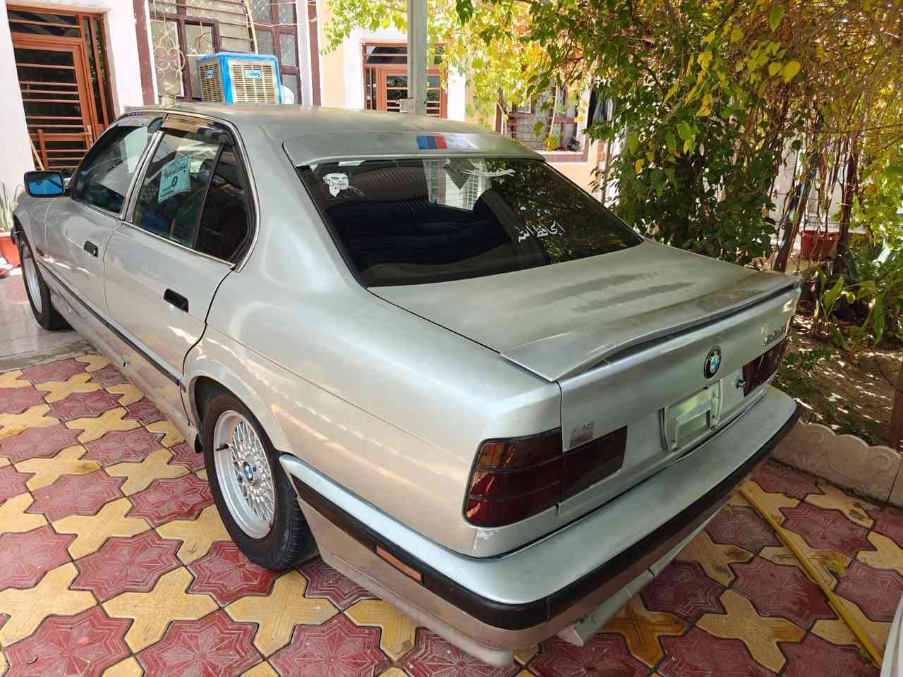 السلام عليكم

بي ام BMW

البيع موديل1992

525iمسكر عددل  

بلاد اوتماتيك  

اربعه جام كهرباي 

رقم بغداد تحويل ثاني يوم 

مكاني الحيدريه بين النجف وكربلاء 

السعر48وبيهه مجال حك الجيه 

السياره بدون ضرر جارده بيهه فقط

جاهزه السياره مكينه كير حداديه تخم تاير

اخوان التفاصيل اكثر الاتصال ‭٠٧٨٢ ٦٥٥ ٦٢٥٥‬

غير متواجد عالفيس  وبخدمتكم
