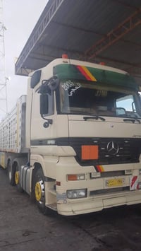 اكتروز للبيع بس راس موديل 2003 محرك 46سنكل دوار تخم تاير كاملات ارقامه...