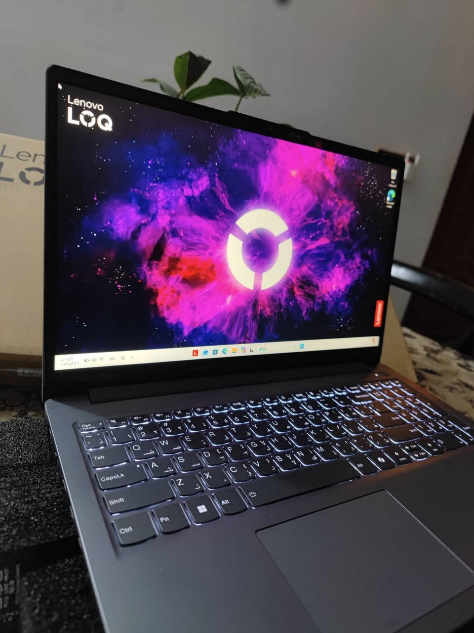 السلام عليكم شباب
لابتوب الاستخدامات الثقيله من لينوفو فئه اللوق LOQ 
جهاز بالكارتونه نضافه ٩٩% مشحون ٣٠ مره 
صحه بطارية ٩٩%  مضمونه 
ياتي بعتاد 

شاشه حجم 15.6 انش نوع Enhance LED الوان نقيه 100%SRGB بمعدل تحديث 144hz

معالج خارق من انتل 
Core i7-12650HX 20CPU TURBO BOOST 5.20GHZ 
فئه الHX الاثقل مدعوم بكافة التقنيات  

كرت الشاشه منفصل من انفيديا 
RTX 4050-6GB DLLS 4 + FRAME GEN 
بحجم صافي 6GB مدعوم باحدث تقنيات الDLSS وخواص توليد الاطارات 

رامات سعه 16GB نوع DDR5 الاحدث 
هارد سعه 512M.2 

بطارية تستمر اربعه ساعات عمل وحسب الاستخدامات 
كيبورد معرب ضوئي
افضل نضام تبريد سائل بارد جدا تحت الضغط
صوت ستيريو من DLOPY 
اكيد ممتاز جدا لكافه الكيمنك الحديث و جميع برامج صناعه 
المحتوى و الهندسة

السعر ٩٤٥ الف فقط

بغداد ويوجد توصيل ايضا 
تواصل***********
