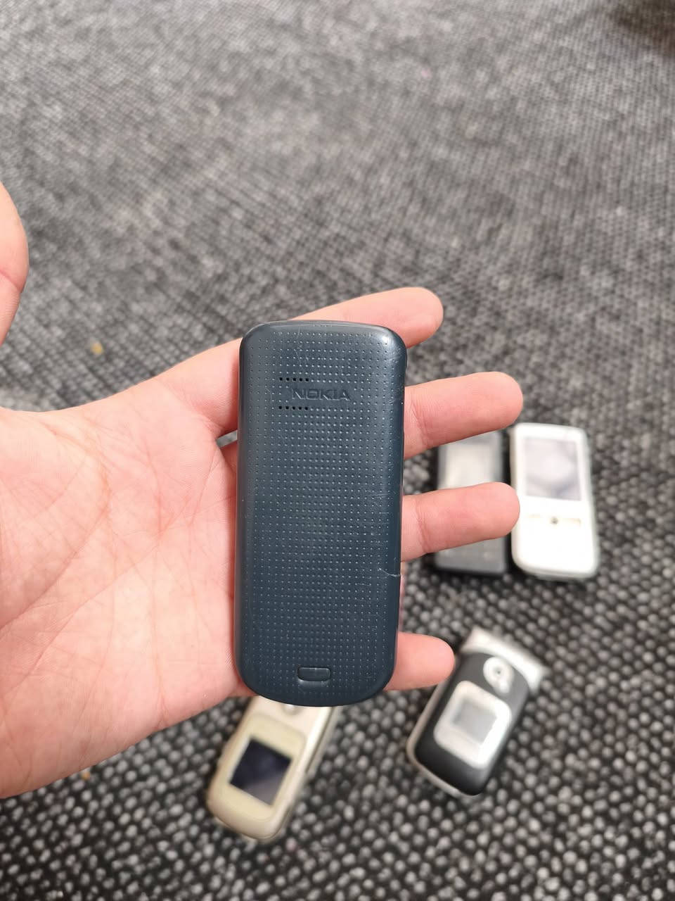 سلام عليكم 
نوكيا شغال بحالة جيدة نضيف 
سعرة 20 الف فقط 
يوجد توصيل لجميع المحافضات 
***********
