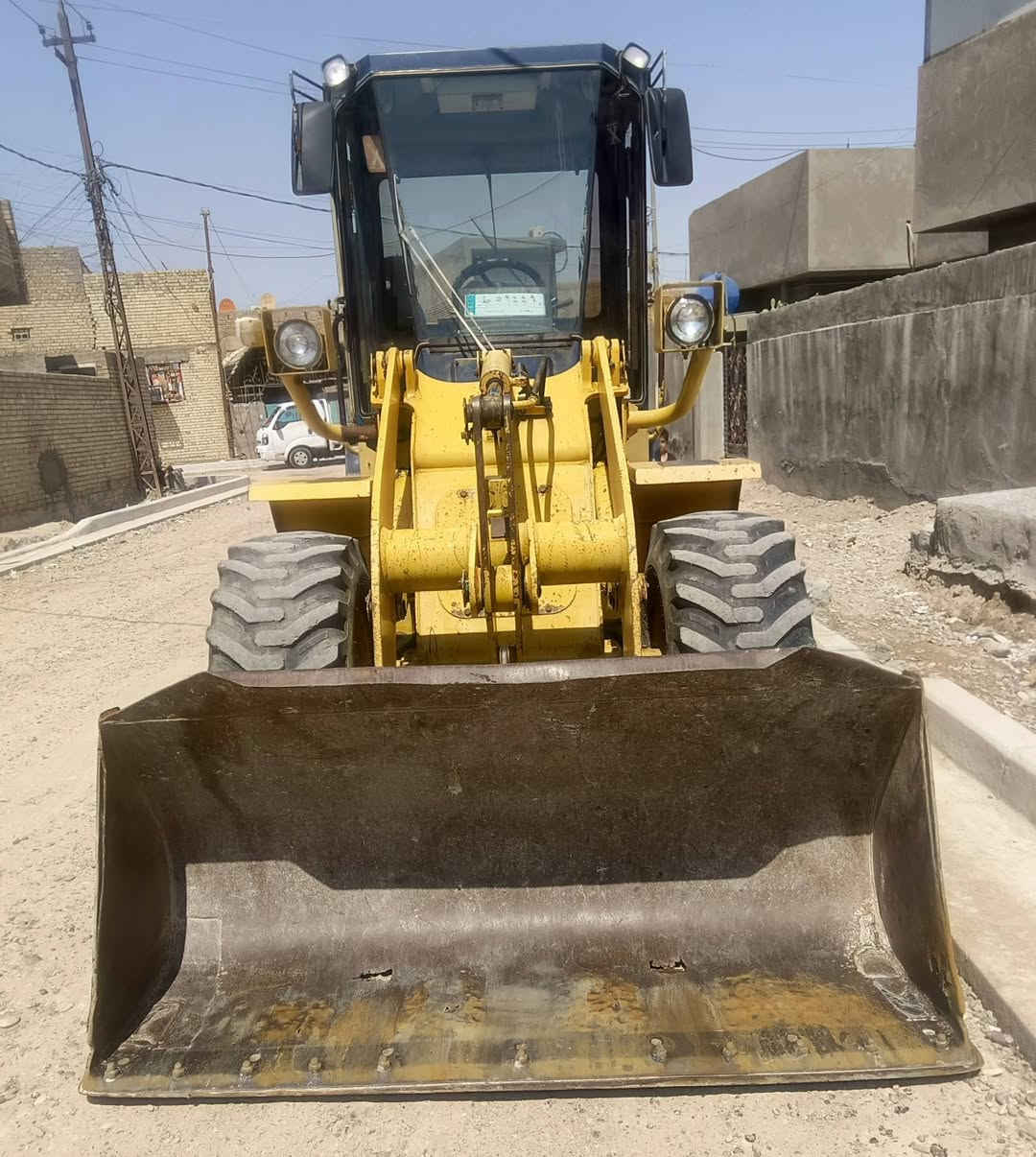 شفل كوماتسو WA70.بأسمي رقم بغداد. للأتصال/***********
