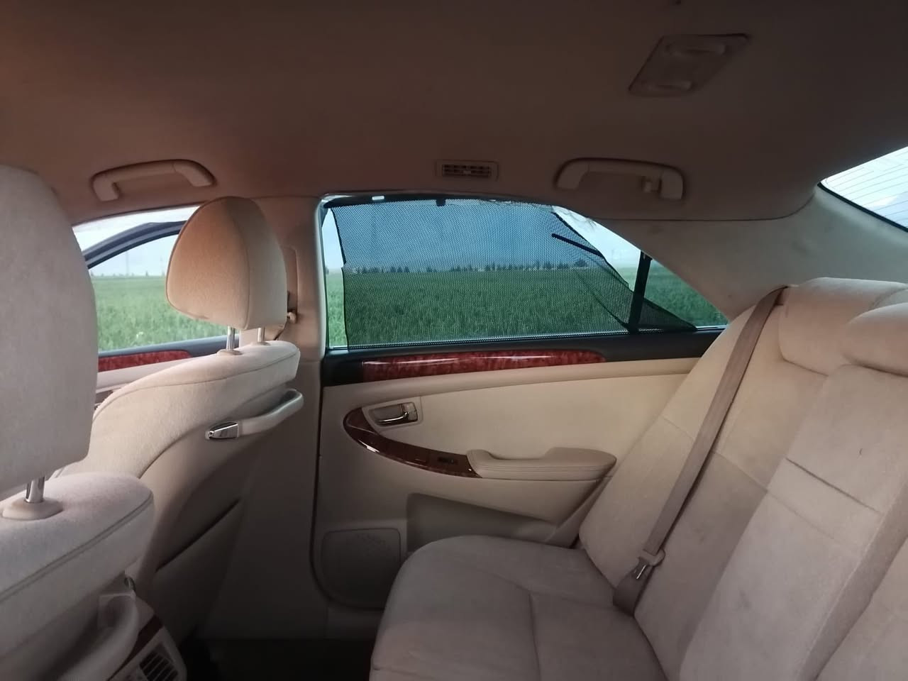 سەرتا بە ناوی خوای گەورە
شاهینە 2005
بڕاوە بڕاوە
182گێڕ گەورەی مەکینە گەورە
3دوگمە
4کوشن کارەبا
3پەردە
سلاجە
تەقەو ڕەقی تیا نیە
تازە پۆلیش و حەمام کراوە
یەک دینار مەسرفی تیا نیە
کۆدی ئاسیاشی هەیە
50گەڵاو مەجال
شوین .پیرەمەگروون
ژ.م***********
