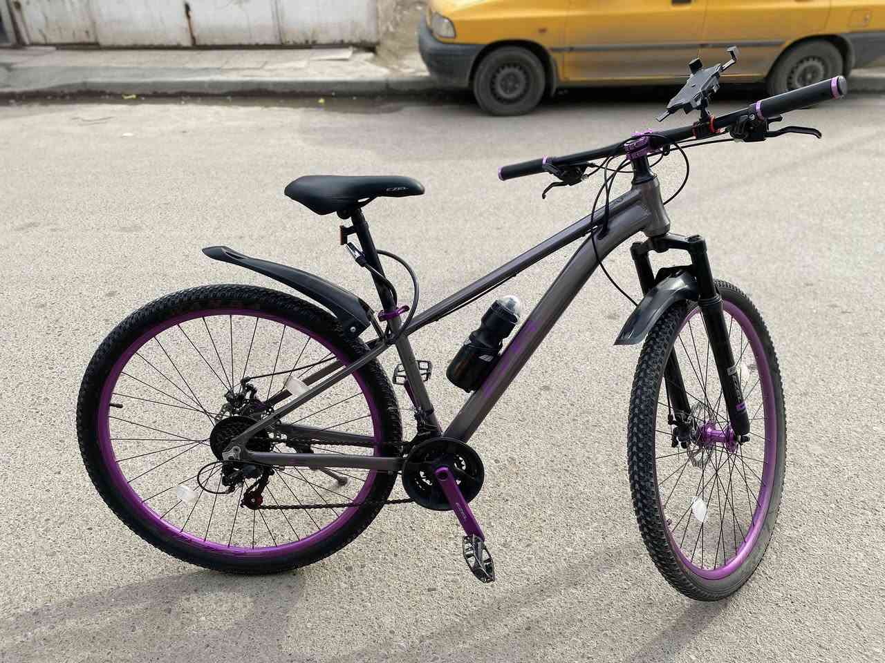 سلام عليكم. بايسكل للبيع نوع BMX مآبي اي عطل ولا اي مشكلة بايسكل مرتب سعر/استفسار خاص او على رقمي ***********

