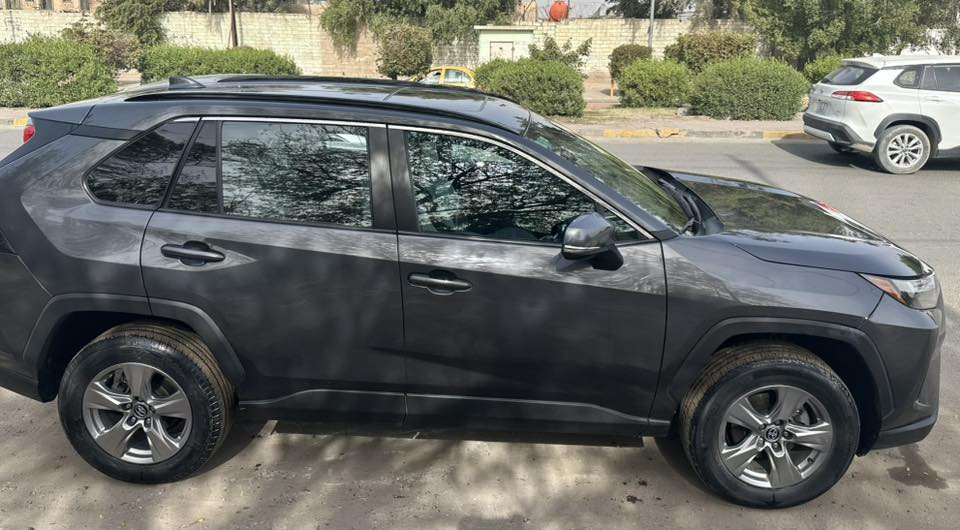 متاح راف فور مديل 2023 فول مواصفات وارد امريكي حادثهة فقط شبر بارد جوة قبغ البانزين السيارة مكفولة كفالة عامة جديدة بمعنى الكلمة السعر 260وبيهة مجال قليل مكان بغداد ‭0776 402 0712‬
