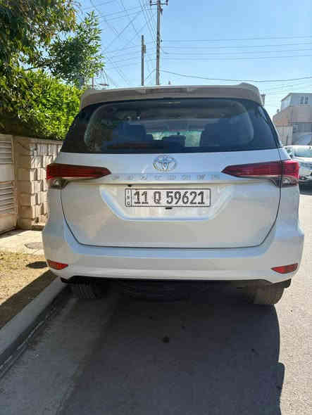 السلام عليكم تويوتا فورتشنر للبيع 2024 رقم بغداد باسمي مكفولة 
ماشية 37 الف 
4 سلندر 2700
فور ويل 4*4 
٧ راكب 
السعر 305 $
بغداد المنصور 
*********** بغداد
