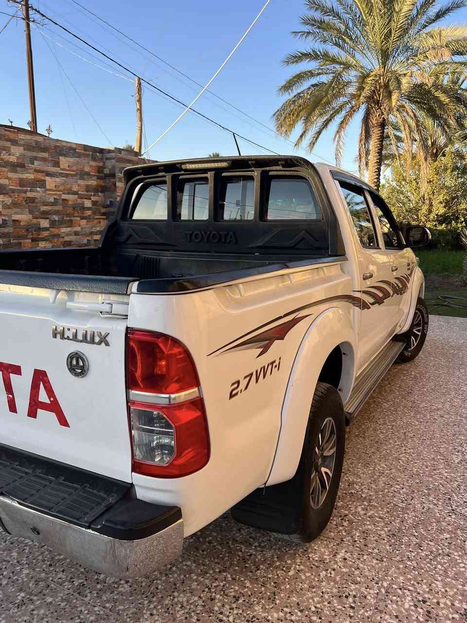 هايلكس فور ويل 2014 اوتماتيك مكفوله من الصبغ والتبديل عدا الدعاميه الأماميه مبدله محرك مفتوح لا تنقيص ولا تبخير 
السعر 205
***********
