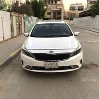 للبيع كيا سيراتو خليجيه موديل ٢٠١٧ فول موصفات فتحه تحكم ستيرن جهتين بص...