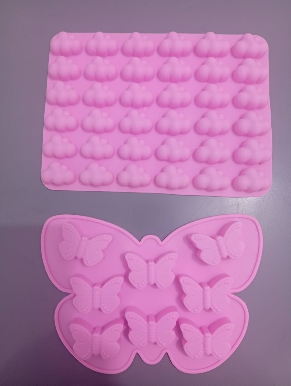 مرحبا
عندي قوالب حجر وتنفع للشمع وبكج ريزن القوالب أكثرها جديد مامستعمل والبعض إستعمال قليل بسعر مناسب جداً.


**إذا كنت صاحب هذا الإعلان وتريد حذفه لأي سبب، رجاءا أرسل رسالة إلى الدعم الفني**