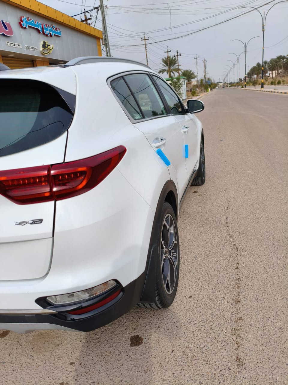 السلام عليكم
للبيع سبورتج جي تي لاين 2019 خليجي 
بيها فقط بارد أصبع بالهلال الجاملغ الخلفي 
ماشية 100
رقم بغداد مشروع وطني 
فول مواصفات اعلى فئة 
-بصمة
-بانوراما
-كشنات جلد
-شاشة اندرويد اوتو ابل كاربلي
-حساسات امامي خلفي
-ويل جي تي لاين 19"
باقي المواصفات معروفه جي تي لاين
 كير ومحرك وحدادية وتايرات شرط كلهن جدد
السيارة جديدة بصمة عدد٢ 
٥ ويل كب
السعر 215 بيها مجال 
مكان السيارة الفلوجة 
للإستفسار ***********
