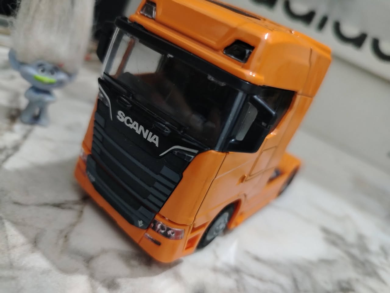 حديد كلاسك تفاصيل راقية حجمها ١٣سم كف الايد تقريبا تتفتح ابواب اكو كم موديل يشتغل هورن ولايت سعر القطعه ٥


**إذا كنت صاحب هذا الإعلان وتريد حذفه لأي سبب، رجاءا أرسل رسالة إلى الدعم الفني**