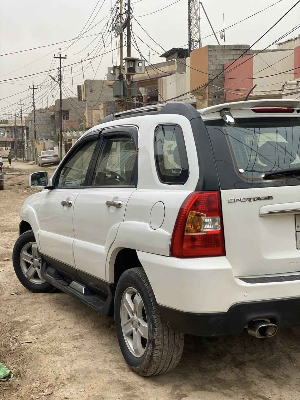 السلام عليكم سبورتج ٢٠٠٩ للبيع محرك ب الكارتون ما مفتوح جديد محرك ٢٠٠٠ دوش رقم سليمانيه سنويه ما ساقطه تخم تايرات جدد كهربائيات كلهه شغاله سياره اي نقص ما بيه وارد خليجي فتحه سقف بانوراما فول ما مواصفات ما عدا البصمه مكان ديالى بعقوبه سعر ١٢٢ ورقه بي مجال لشراي رقم الهاتف للاستفسار ***********
