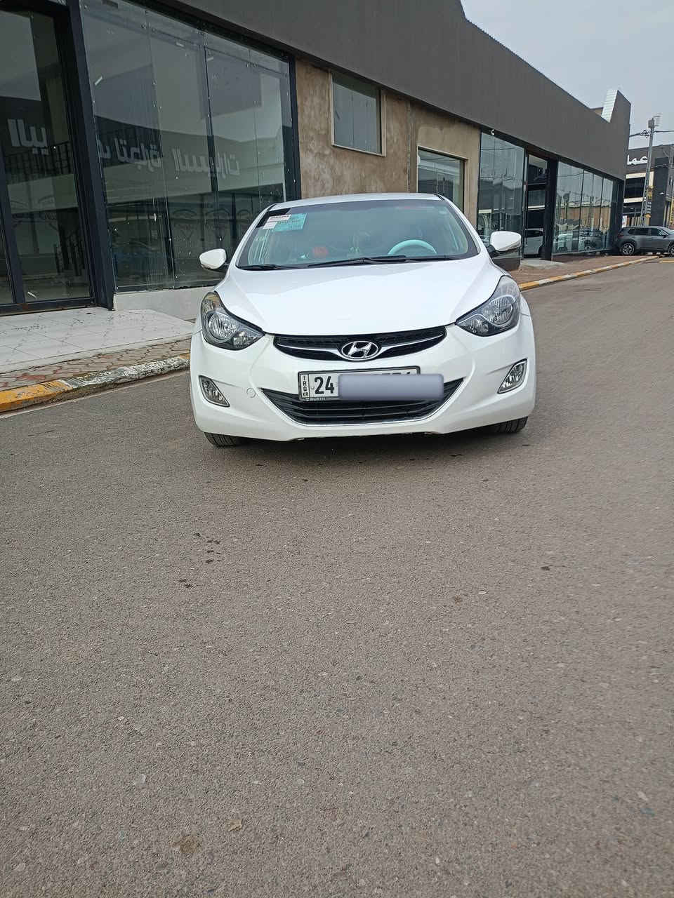 سلام عليكم اخوان النترا موديل 2012 محرك 16دوش المرغوب رقم دهوك سنويا  ورقم كلو جديد كابون بانزين الكتروني انطيك نسخة بيها بوند مبدل اصلي وبيها مكانتين صبغ داير وشبر بلجاملغ السيارة جاهزة مايعوزها مصرف السعر 110$بيها مجال الاستفسار على الرقم كورك ***********. اسيا ***********
