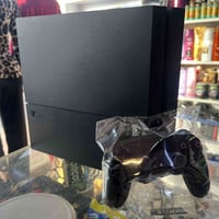 بلي 4 فات لبيع جهاز شغال علا فحص مفتوح الغرض تنضيف يده اصليه كامل ملحق...