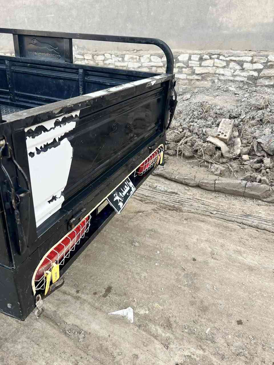 ستوته  مديل 23 مكينه 25 توني شادها  تواير ثلاثتهن جوبلس ستوته مكفوله كفاله عامه من لحيم وصبغ ع وضع شركه شراي يجي خاص .. مكان ناصريه مركز ***********  بس شراي يخابر
