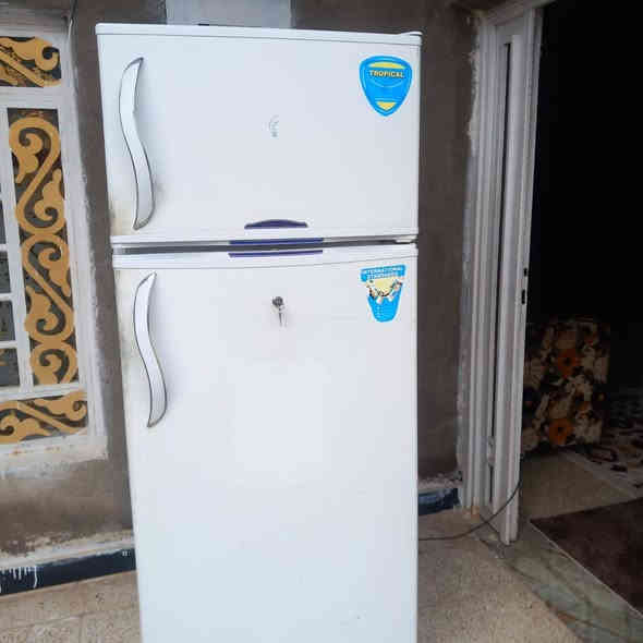 كوت زين القوس شارع الشيرازي 
ثلاجة حجم ٢٠قدم 
النوع كونكورد لبناني 
شرط الشغل
واحد ع واحد 
السعر ١٥٠ ألف
تعال خاص انطيك الرقم 
مكلف بالنشر
***********
