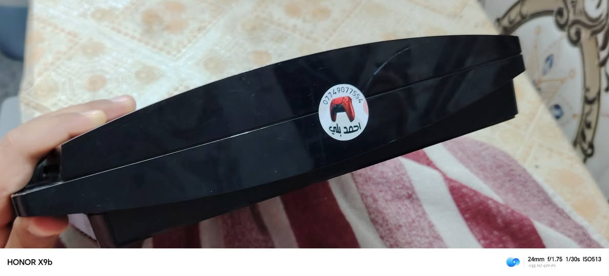 للبيع جهاز بلايستيشن 3 سليم (PS3 Slim)، الجهاز نظيف
جداً وبحالة ممتازة
​🛑 مواصفات الجهاز ومميزاته:
​الموديل: PS3 Slim (أفضل وأبرد موديل يتحمل لعب وما يحمى وموفر للطاقة).
​التعديل: مهكر جاهز (تكدر تنزل عليه أي لعبة تعجبك مجاناً).

​الألعاب: متروس ومحمل بالكامل بـ 17 لعبة من أقوى وأشهر الألعاب (بيها ألعاب كورة بآخر الانتقالات، قراند 5، سيارات، ومغامرات).
​📦 الملحقات الكاملة ويا الجهاز:
​يد تحكم عدد (2) شغالين ونظيفين للعب المشترك 🎮🎮.
​واير الطاقة (الكهرباء) الأصلي.
​كابل HDMI للصورة عالية الدقة HD.
​كابل شحن اليدات (USB).
​📌 ملاحظة: الجهاز كامل مكمل
 ما تصرف عليه أي دينار.

​💰 السعر المطلوب: [165الف]وبي مجال للشراي
📍 المكان: بابل / المحاويل ).
📞 للتواصل والاستفسار:خاص


**إذا كنت صاحب هذا الإعلان وتريد حذفه لأي سبب، رجاءا أرسل رسالة إلى الدعم الفني**