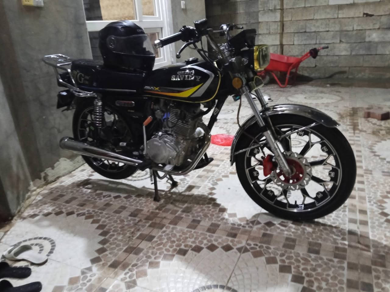 السلام عليكم للبيع سونك سيفان موديل2024 شرط محرك كير مامفتوح الدراجة نضيفة العنوان تكريت العلم قرب سيطرة 14 السعر 650 واتصال على الرقم ***********
