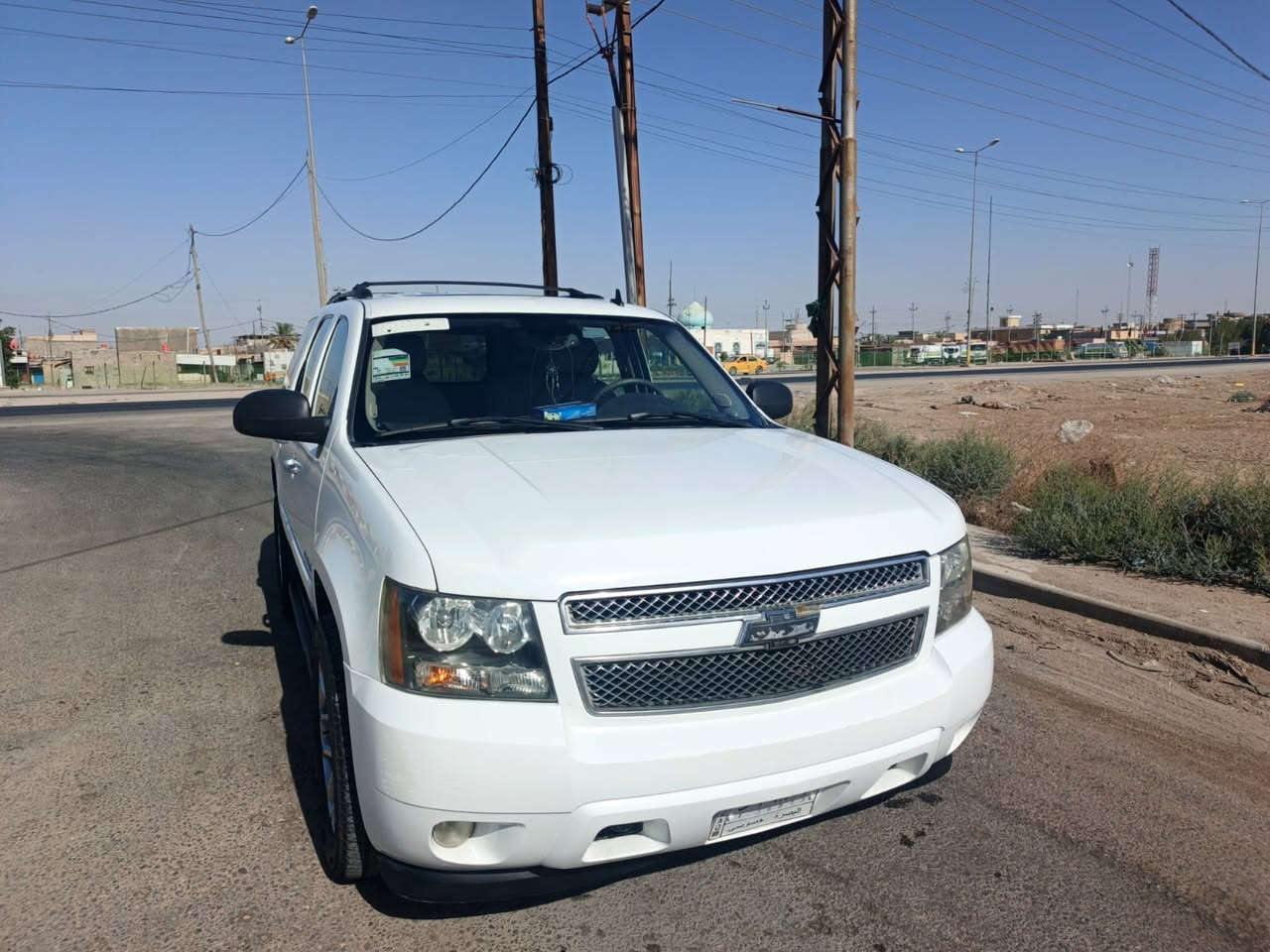 سلام عليكم سياره تاهو موديل ٢٠٠٧ سياره نضيفه ورد كندي بيه رباع تلحيضات اجزاء رقم بصره سياره مكينه كير مكفولة تخم تاير جديد *********** السعر 170 وبيها مجال
