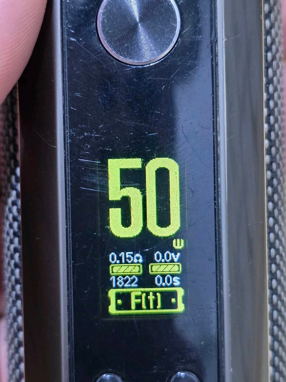 للبيع ڤـيب ڤـابريسو تارگـت 200
(Vaporesso Target 200)
الغني عن التعريف يتميز بقوة تصل إلى 200 واط ويعمل ببطاريتين لأداء يدوم طويلاً حتى يوم كامل حسب الأستخدام الجهاز مزود بشاشة TFT ملونة تعرض كافة التفاصيل بما فيها (عداد السحبات وشحن البطاريه وقوة السحبه) يعطيك الجهاز أقوى نكهة وأضخم كثافة بخار ملحقاته فلتر جديد ومعسل جديد نكهه علك النعناع بعده ما مستخدم كما موضح في الصوره شحن تايبسي الجهاز جديد استخدام قليل كما موضع عدد السحبات 1800
السعر :80 الف