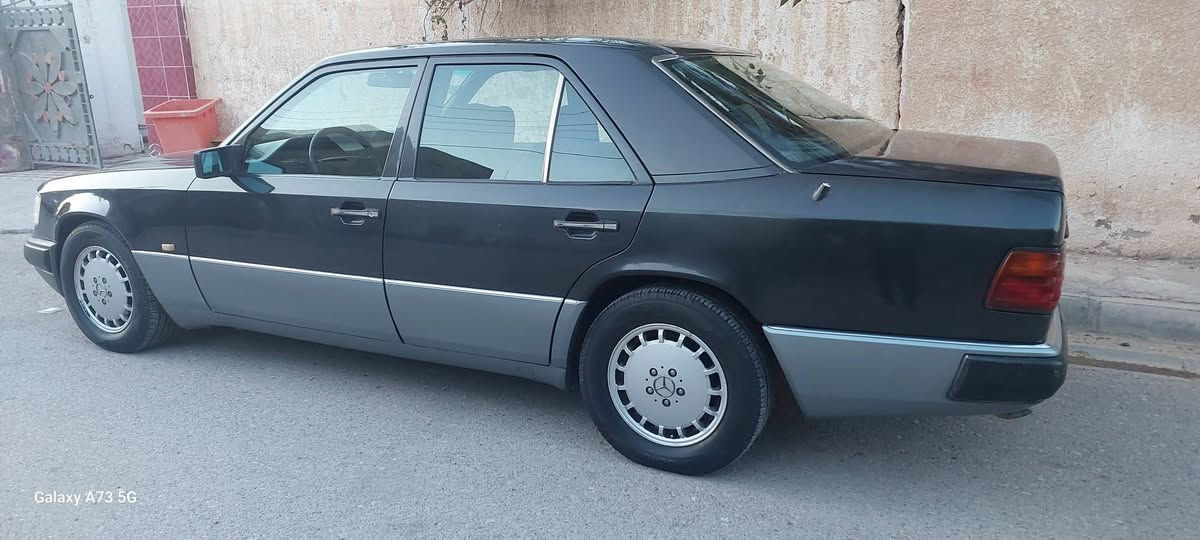 السلام عليكم شباب مارسيدس دب بلادي موديل 1992 بسمي تحويل مباشر رقم بغداد دولي كهرباتها كل شغال بيها بداية خيط بخار اريل كهربائي دبل فيت بم ستتم سماعات ياباني اصلي تخم تاير اداما كامله من تانكي جديد وفيت بم وعنكبوت وفلاتر قبل سبوع شادهن السعر 65 وبيها مجال ***********
