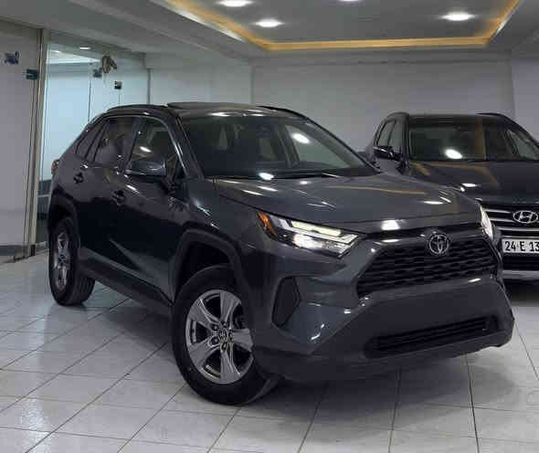 للبيع او المراوس
راف فور فول مواصفات RAV4 2023 XLE PLUS 

سعرها 225 وبيها مجال للشراي 

بجم كبس (بدون ضربة بالبجم )
 بدون ايرباك ( فقط ايرباك التكمة طاك )
ضررها صندوك وجاملغ خلفي

بيها بخصة صغيرة بالسقف على وضعها بالشحن صارت ترجع pdr 

فتحة سقف سلايد
تدفئة كشنات
تدفئة ستيرن
بصمة تشغيل
بصمة ابواب 
رادار امامي
رادار خلفي
رادار جانبي ونقاط عمياء 
صندوق كهربائي 
هاندبريك بصمة 
كاربلاي وايرليس 
عداد نصف دجتل 
وضعيات قيادة 
دفع رباعي 
اوتو هولد
اوتو ستوب 
تبريد مناخين
تبريد قطعتين 
محافظة على المسار 
مانع اصطدام 
كشن السايق كهرباء
لايتات زينون
ويل كب
وباقي مواصفات الراف فور المعروفة

رقم تلفون 
***********
***********
