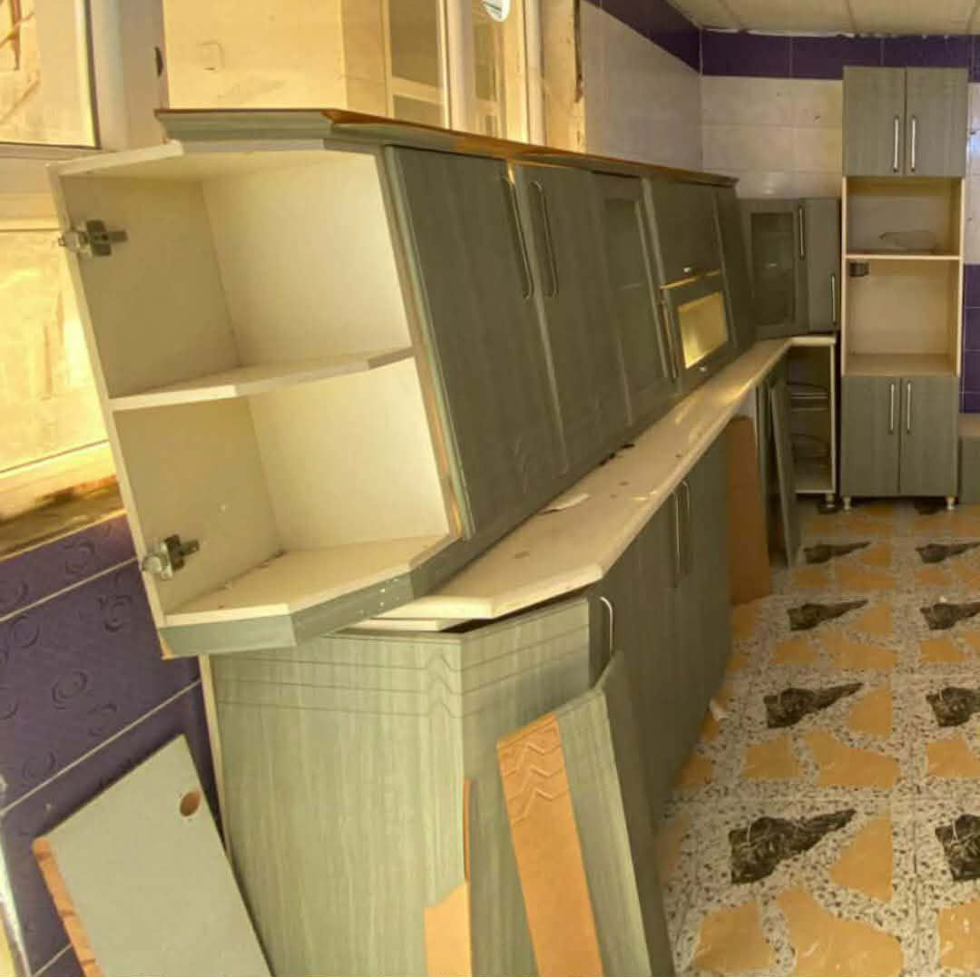 کاونتر خشب بالن پریس لون فستقی  نضیف وجدید بعدە  بها مکان مایکرو والفرن  ،7 امتار  وصطحە کلە  مرمر حجری اصلی  ویا الساحبە  
400 الف وبها شی مجال   اربیل  منطقە جهان عطریق کرکوک


**إذا كنت صاحب هذا الإعلان وتريد حذفه لأي سبب، رجاءا أرسل رسالة إلى الدعم الفني**