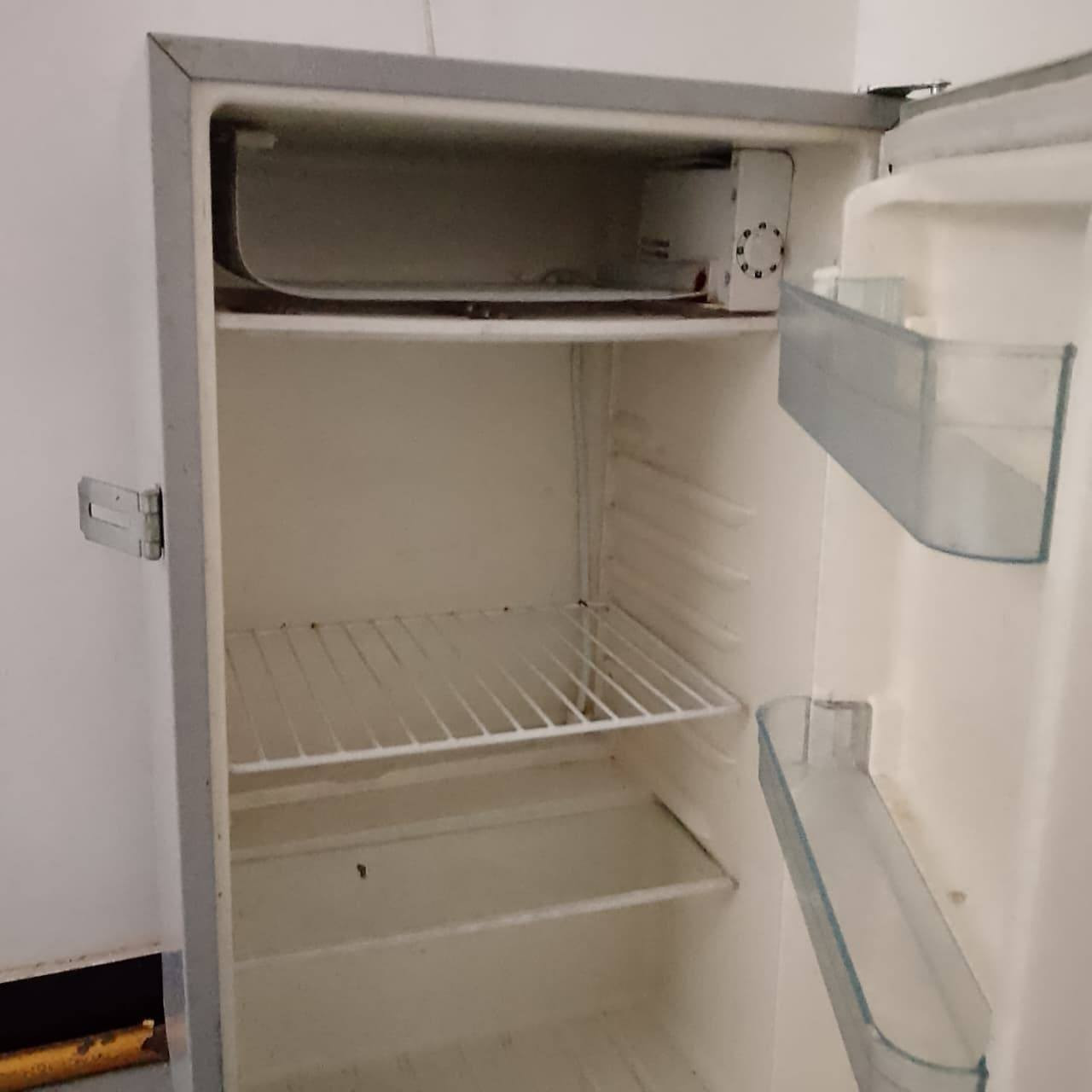 أغراض نظيفه للبيع


**إذا كنت صاحب هذا الإعلان وتريد حذفه لأي سبب، رجاءا أرسل رسالة إلى الدعم الفني**