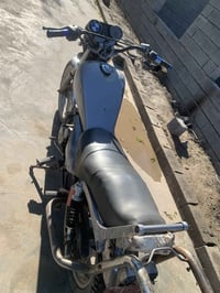 للبيع سعره 200 07856035800