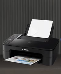 طابعة كانون استخدمتها مرتين فقط طابعة ملونة و للطباعة كروت و ستيكرات و...