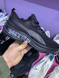 حذاء رياضي فيتنامي اصلي باله نضافه 100/100 علفحص قياس 45 طول قدم 29 ون...