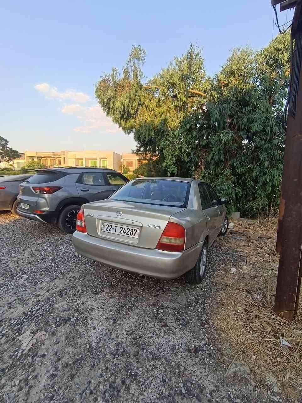 مازدە 323
2004گێڕتۆماتیک ناوزەرد تبرید تەکسی بووە کراوتەوە خسوسی 
جەمپەکەی کەمی پێشی هەیە  سەنەوی ژینگەی هەزەی نوێیە 
لەهەولێرم 
*********** أربيل, العراق
