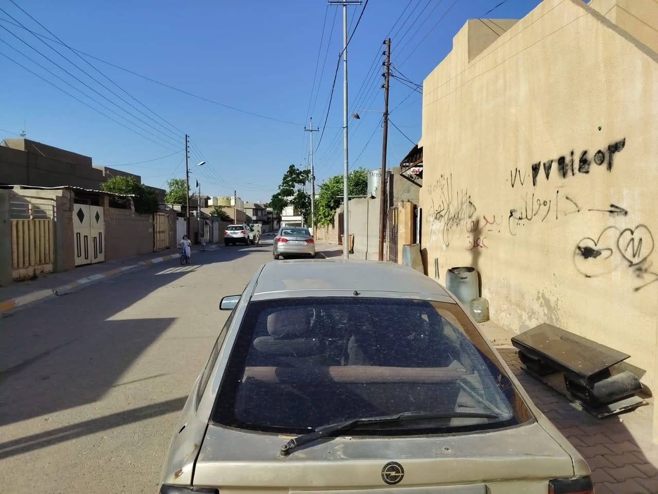 سلام عليكم
اوبل فيكترا للبيع موديل 91 محرك كير بشرط  
شرط تحويل 
للاستفسار 
مكاني كركوك
سعر 22ورقه
***********عبر الوتساب
