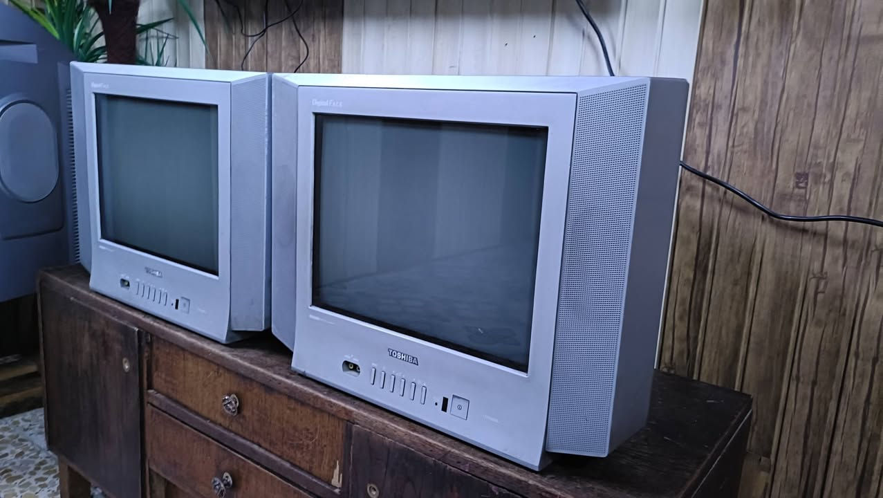 سلام عليكم  قطعتين  توشيبا. حجم 14فلاترون مع ريمونت غير مستخدم. صورة وصوت ظمان سعر قفل 35 الف


**إذا كنت صاحب هذا الإعلان وتريد حذفه لأي سبب، رجاءا أرسل رسالة إلى الدعم الفني**