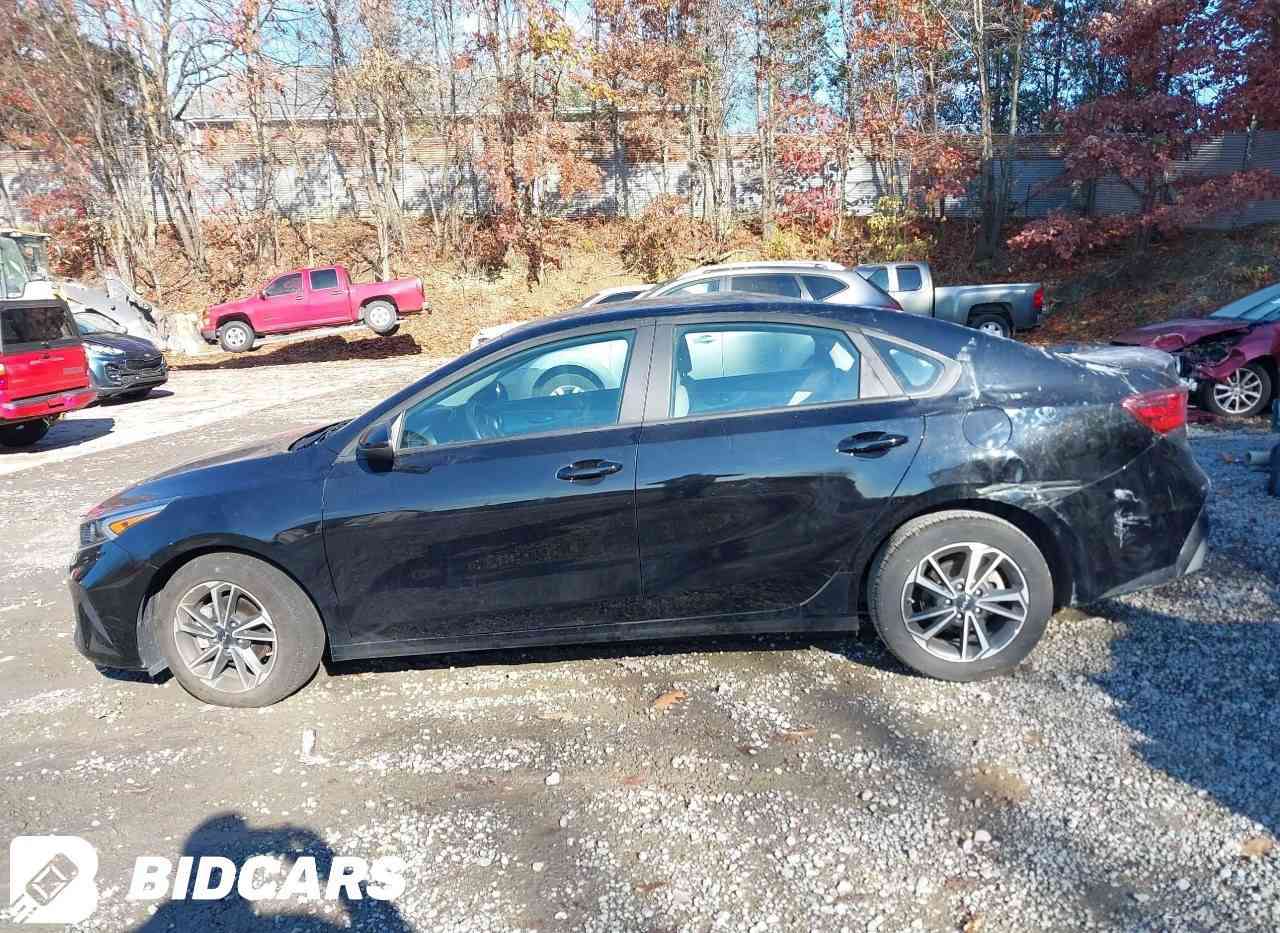 بيع او مراوس
2022
ماشية 12 الف
*********** وتساب
