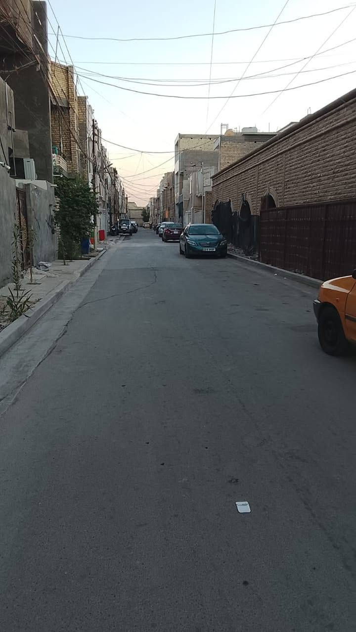 السلام عليكم 50متر للبيع حي البساتين شارع احمد الوائلي
الواجة ٥متر +النزال ١٢/٥تفاصيل اكثر ***********
