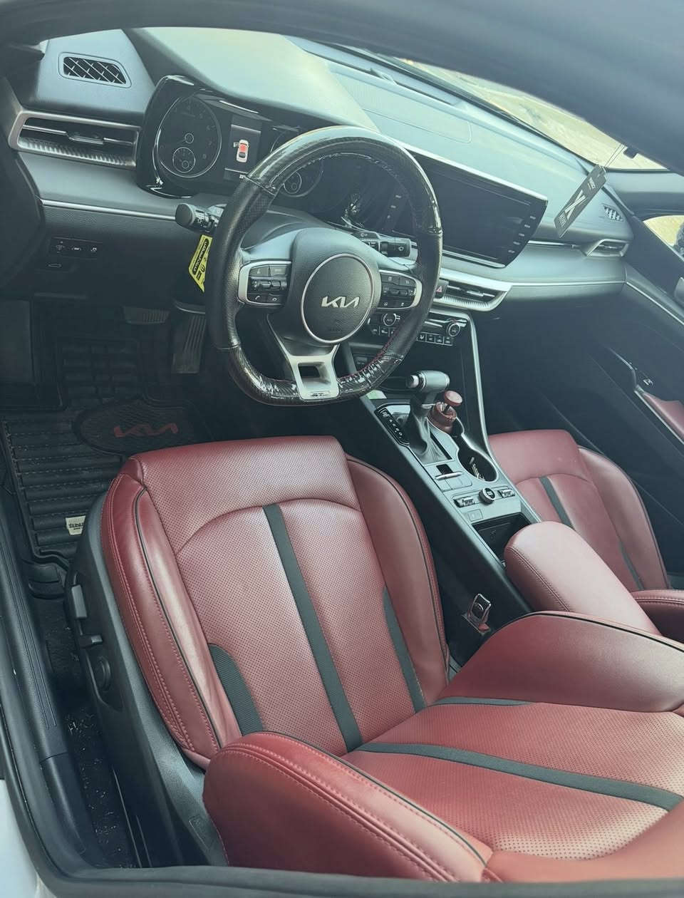 KIA K5 GT LINE 2023

السلام عليكم 

كيا K5 جي تي لاين موديل 2023

فول مواصفات 1/1

لون سمنتي بانوراما داخل احمر 

تدفئة بالكشنات + تدفئة بالستيرن

ماشية 35 الف 

وارد امريكي محرك 16 توربو 

بيها جزء من الجاملغ الخلفي صبغ بدون ايرباك بدون دواخل

رقم اربيل بأسمي

السعر 215$ ورقة 🔒 

للتواصل الاتصال عالرقم ***********
