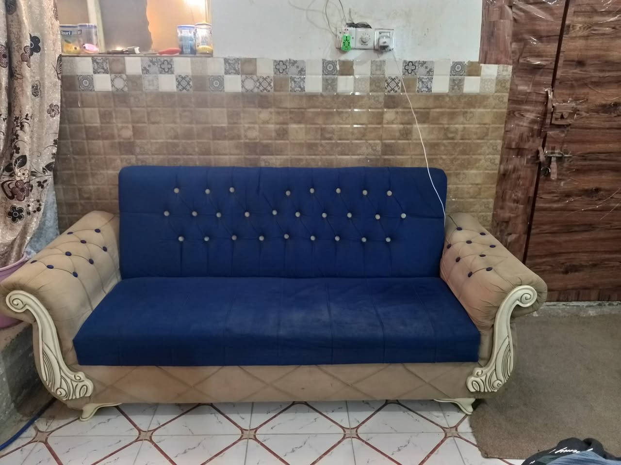 السلام عليكم
متاح تخم 8 نفرات


**إذا كنت صاحب هذا الإعلان وتريد حذفه لأي سبب، رجاءا أرسل رسالة إلى الدعم الفني**