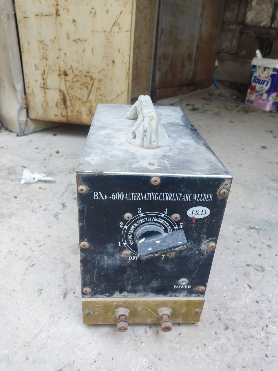 السلام عليكم ماكنه ليحم ستيل شرط الشغل والفحص السعر 50 ألف التفاصيل داخل الفديو  مكاني بغداد قرب علوة الرشيد الدوره ***********.  ***********
