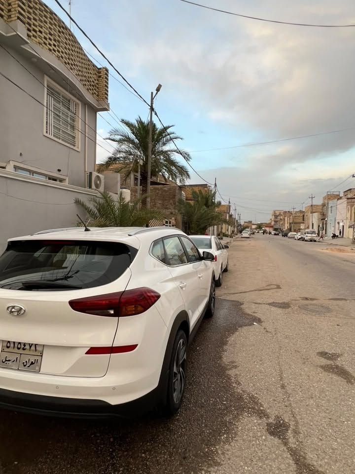 السلام عليكم توسان٢٠١٩فول ماعدا البنراما السيارة كفالة عامة ماعدا كارت بقبق الجنطة صغير جدا ما مبين وبيهة رصعات بل قمارة قليلات  جدا ينحسبن حساب سيارة حلوة تجي وشوفهة السعر ١٧٦ وبيهة مجال


**إذا كنت صاحب هذا الإعلان وتريد حذفه لأي سبب، رجاءا أرسل رسالة إلى الدعم الفني**