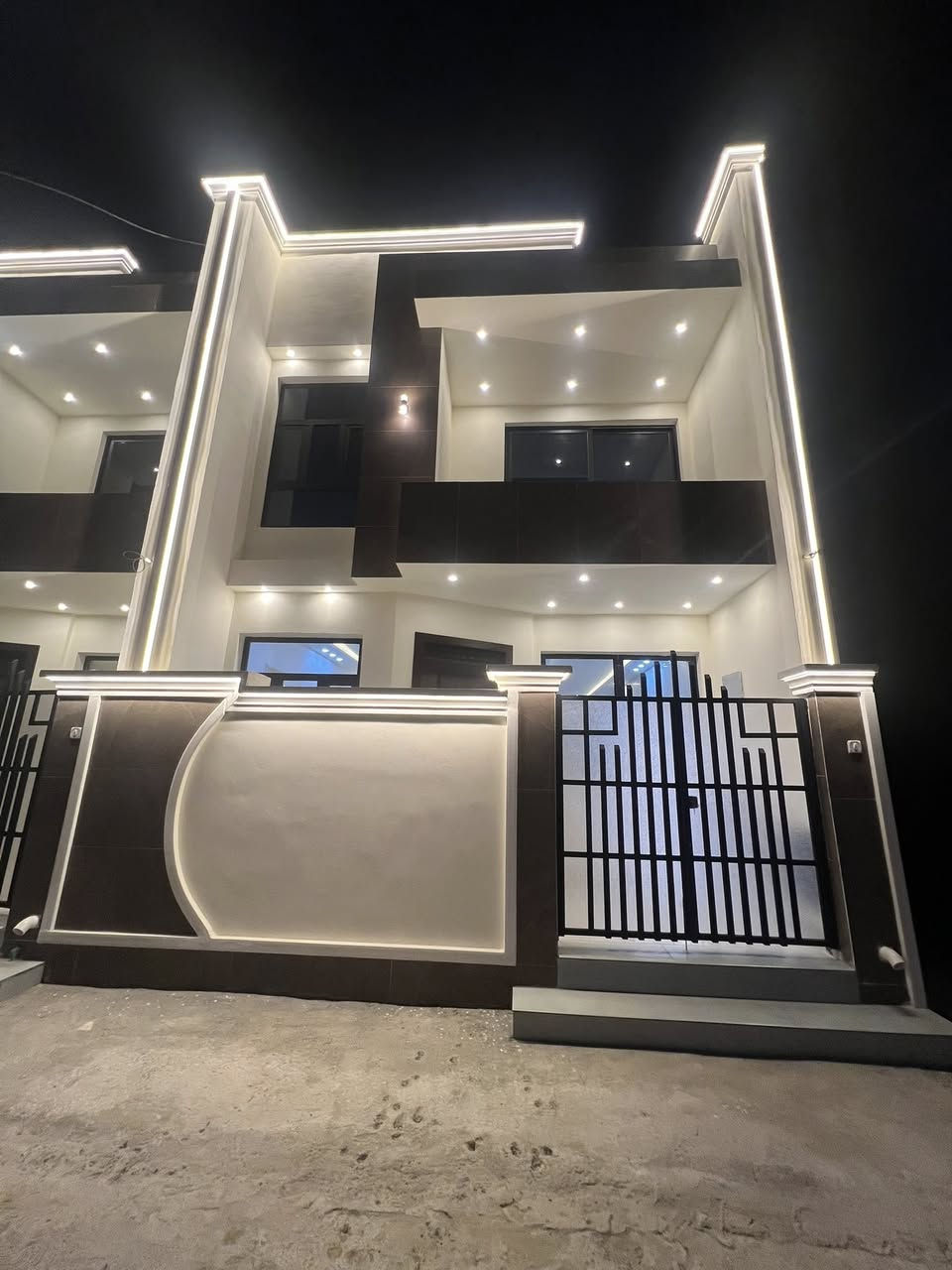 #للبيع_بيت_100_3_غرف_نوم_خدمات_2_طابقين_بيتونة

#الموقع_الدورة_البوعيثة_مجمع_الحليم

#تفاصيل_كامله_الاتصال_***********
