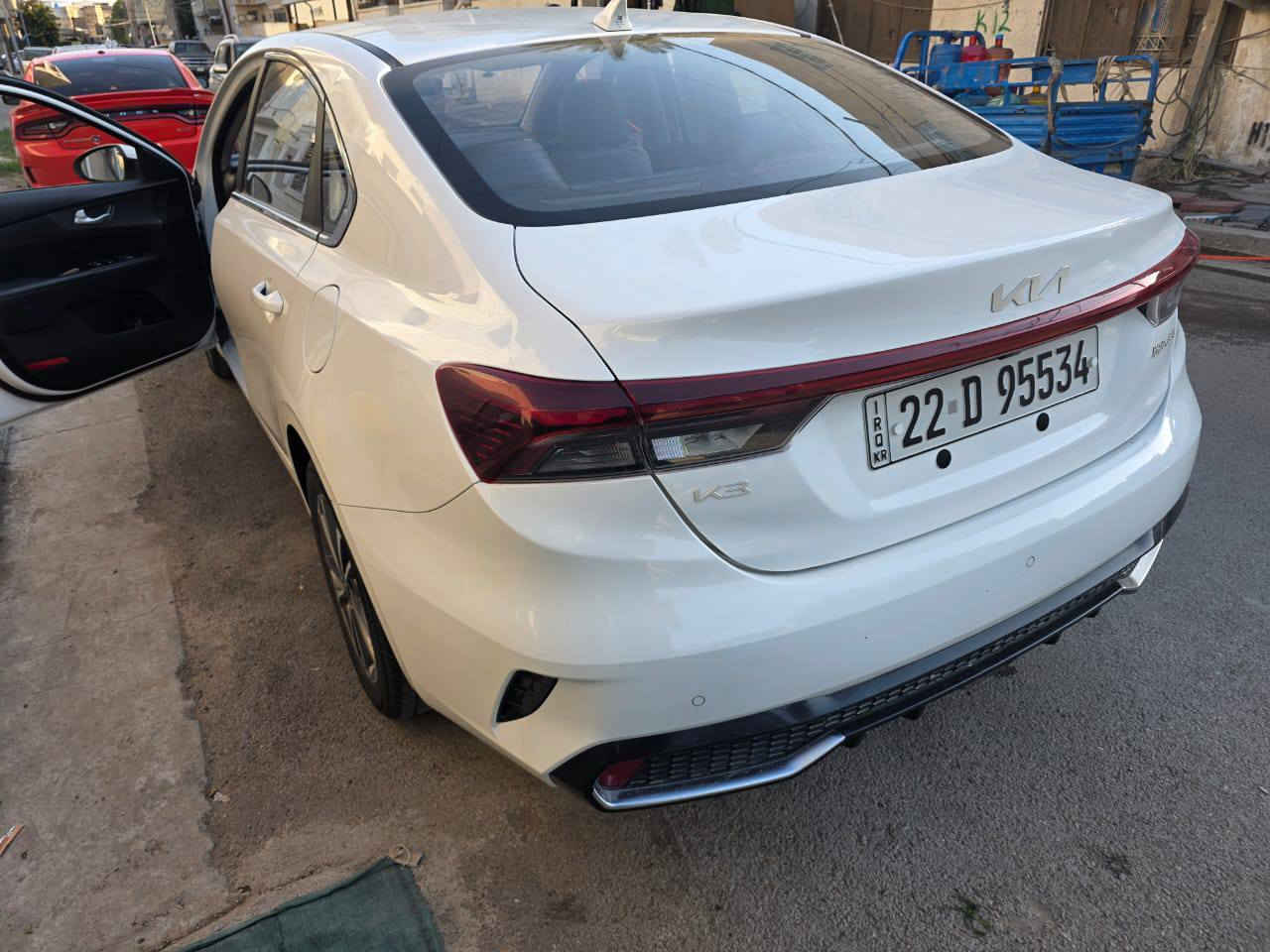 السلام عليكم للبيع كي 3 موديل 24 رقم أربيل باسمي تحويل مباشر ماشيه 27 مكفوله من صبغ وبارد عدا شخوط السعر 138 وبيها مجال مكاني الكاظمية المقدسة ***********
