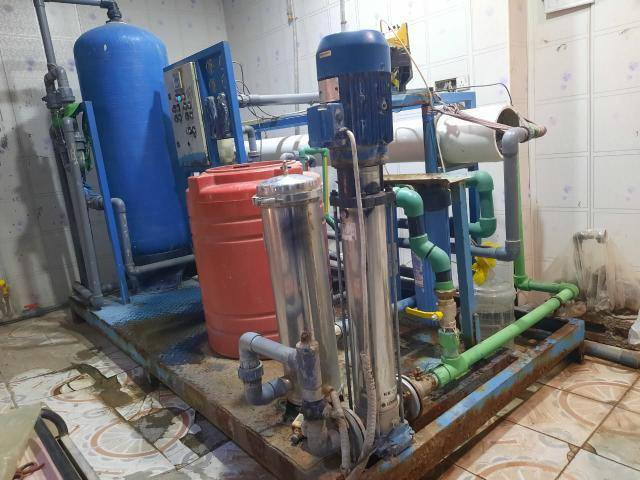 السلام عليكم
محطة تصفيه مياه للبيع شغاله كلشي  ما بيها ع فحص ويجي وياها تانكي حجم 7000 لتر مع كامل ملحقاتها وفلارتها نظيفه    *********** 

العنوان : كربلاء ركن حي الأطباء مقابل النصر 14 ركن الشارع المؤدي إلى الدفاع المدني
