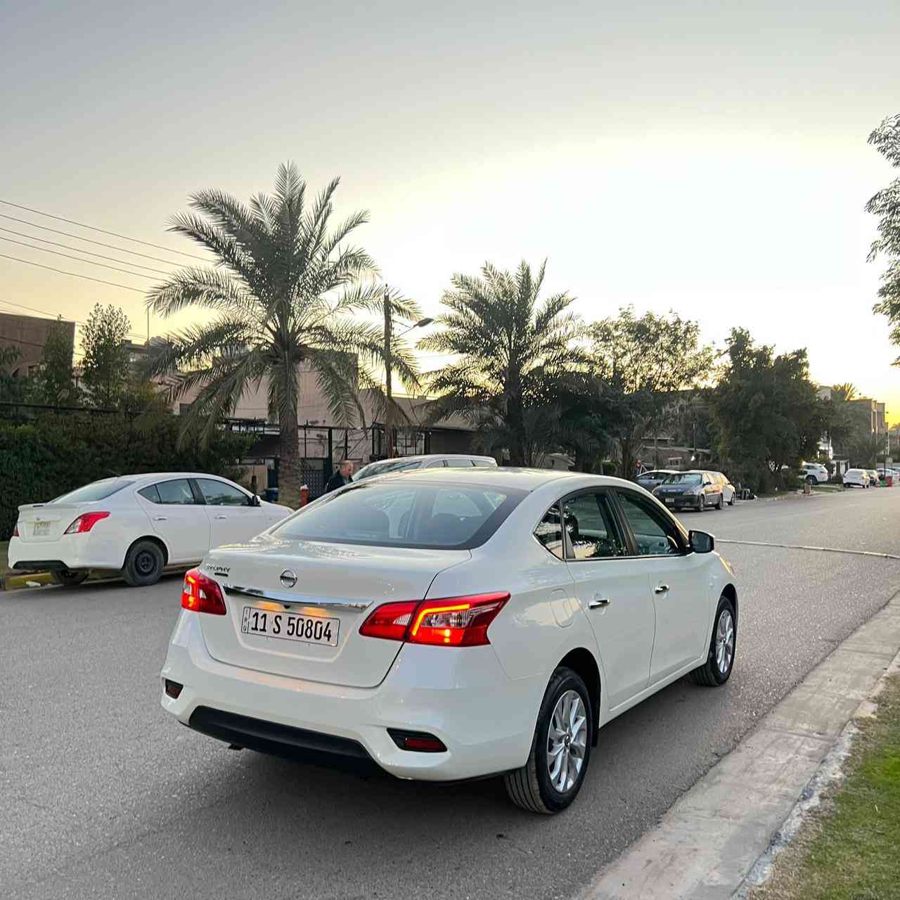 سنترا 2025 زيرو 
رقم بغداد باسمي تحويل مباشر 
نص فول
ويل كب 
شاشه وكامره 
قطعتين تبريد 
جام كهرباء
السعر ١٤٤ وبيه مجال 
مكان السياره بغداد حي الجامعه 
☎️ ***********
